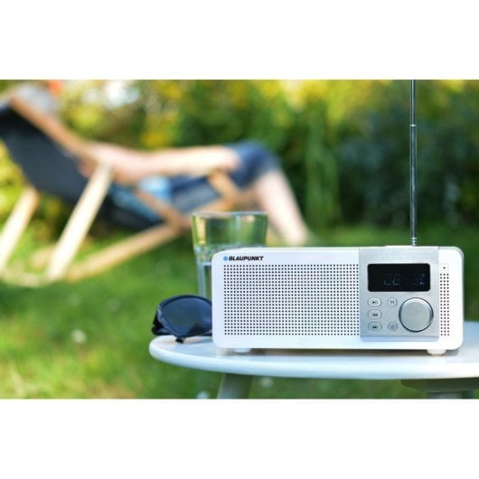 Radio portátil Blaupunkt PP14BT Bluetooth 6W USB MicroSD madera y blanco