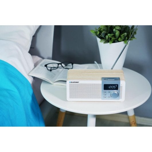 Radio portátil Blaupunkt PP14BT Bluetooth 6W USB MicroSD madera y blanco