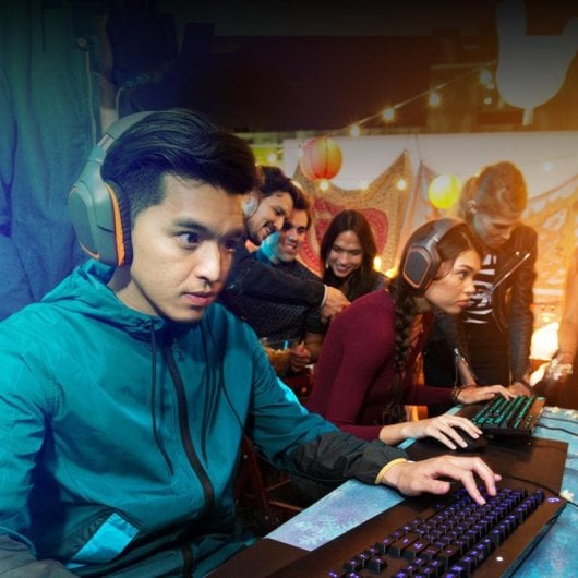 Teclado de membrana Logitech G213 Prodigy Layout US RGB Descanso de pulso