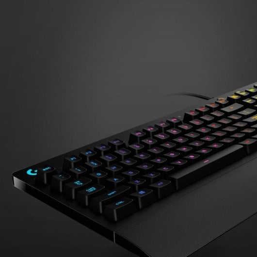 Teclado de membrana Logitech G213 Prodigy Layout US RGB Descanso de pulso