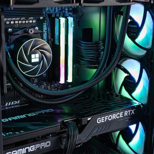 PCM Executive Monolith Intel Core Ultra 9 285/64GB RAM/2TB SSD/RX 9070 XT 16GB/Win11 Pro