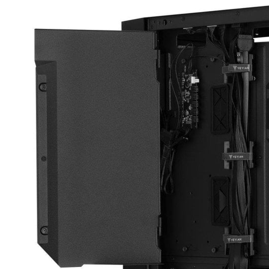 Yeyian Mirage X Intel Core i7-14700F 32GB 1TB SSD RTX 5070 Windows 11 Pro
