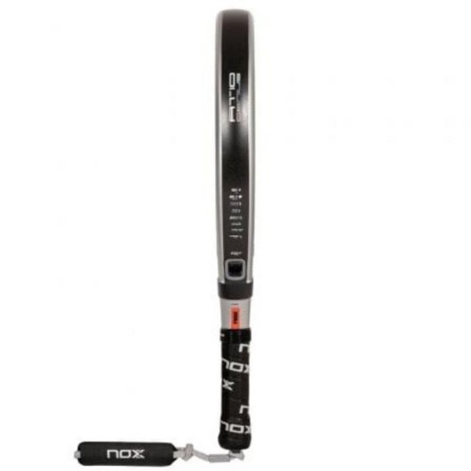 Pala de Pádel Nox AT10 Luxury Genius 18K Carbono Control Potencia Agustín Tapia