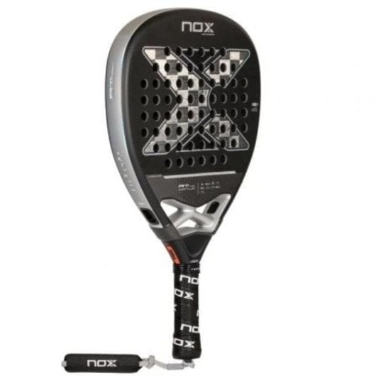 Pala de pádel NOX AT Luxury Attack 18K Alum diamante potencia/control