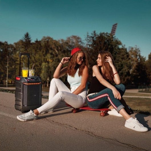 Altavoces NGS Portátiles Inalámbricos Bluetooth 300W IPX6 con luces LED y trolley