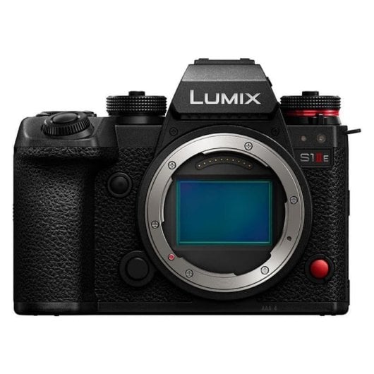 Câmara Digital Compacta Panasonic Lumix S1 IIE 24.2 MP Sensor CMOS BSI 6K Estabilização IA