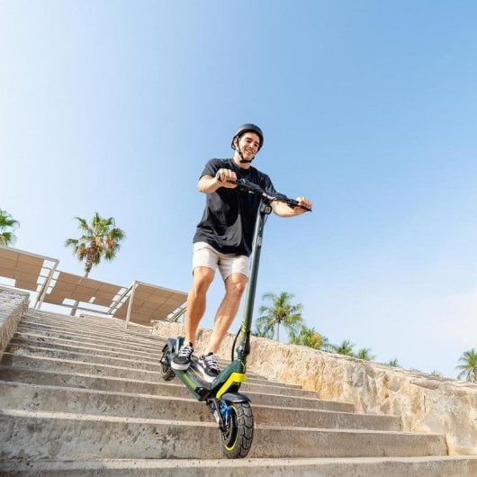 Patinete elétrico Cecotec Bongo Doble Y85 1000W Autonomia 85km Rodas Off Road 10" Suspensão App Preto