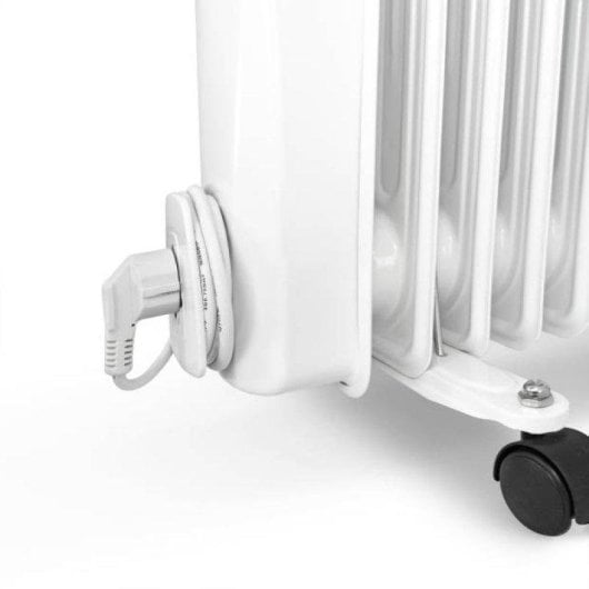 Radiador Eléctrico Universal Blue Varadero 3020X 2500W 11 elementos control termostato ruedas