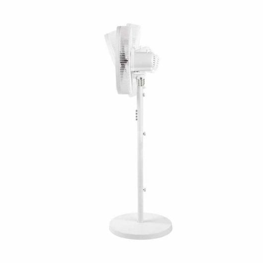 Ventilador de pie Jata JVVP3060 blanco 3 velocidades oscilante 128 cm
