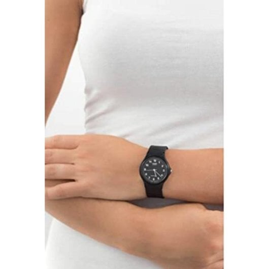 CASIO MQ-24-1BLLEG 34mm Schwarz Quarz Harzgehäuse und Resinband Unisex 2 Jahre Batterie