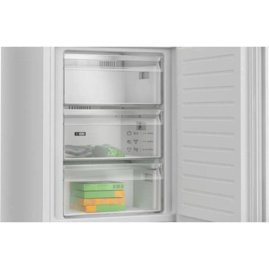 Frigorífico Combi Balay 3KFC653WI No Frost 186cm 321L C Blanco