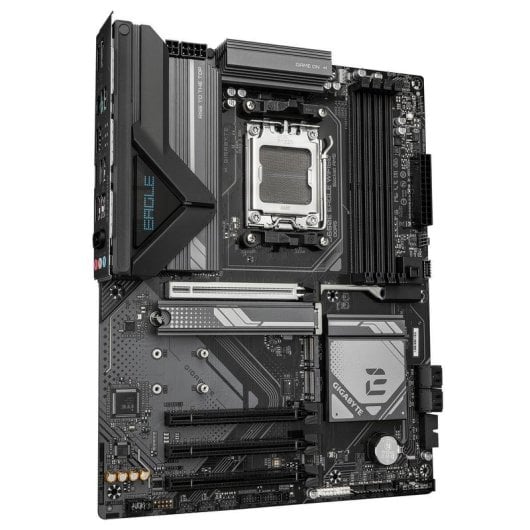 Schede Madri Gigabyte B650E EAGLE AMD B650 Socket AM5 DDR5 ATX WiFi 6E PCIe 5.0 M.2 RAID 2.5GbE RGB