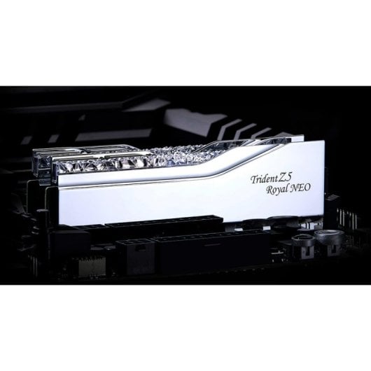 Mémoire RAM G.Skill Trident Z5 Royal Neo F5-6000J3036G32GX2-TR5NS 64GB 2x32GB DDR5 6000MHz CL30 AMD EXPO RGB