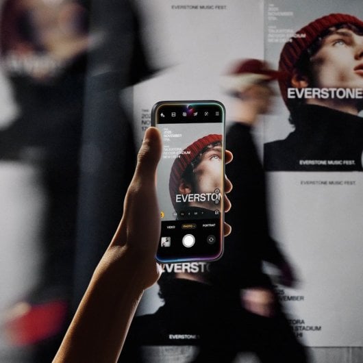 OnePlus 15 16 Go 512 Go 6,78" AMOLED 165Hz 5G Dual SIM Batterie 7300mAh Caméra IA Android 16 Ultra Violet