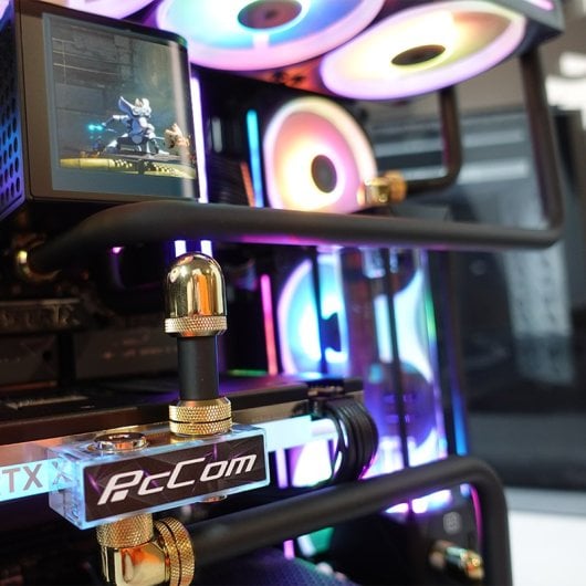 PcCom Custom AMD Ryzen 7 9800X3D / 4TB SSD / 64GB / RTX 5090 + Windows 11 Pro