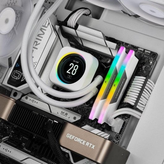 Memoria RAM Corsair VENGEANCE RGB 32GB 2x16GB DDR5 7200MHz CL34 Intel XMP Weiß RGB