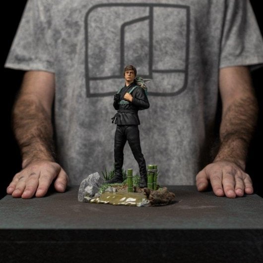 Figura Iron Studios Luke Skywalker And Grogu Training Star Wars 1/10