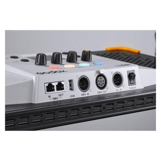 Lampe LED Godox LD150R RVB rectangulaire 150W contrôle DMX Wi-Fi Bluetooth