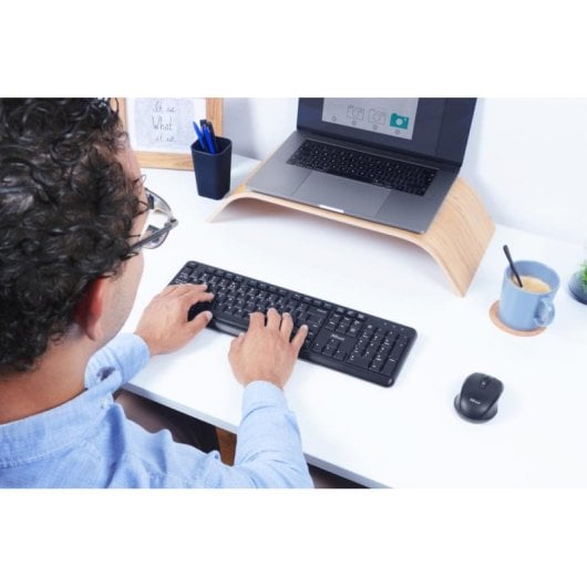 Teclado de membrana Trust ODY Layout DE com rato sem fios resistente a salpicos