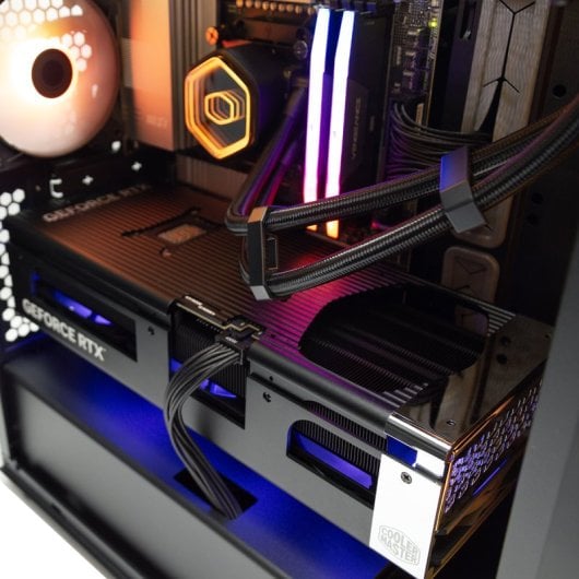 PcCom Ultimate Ryzen 9 9950X3D / 64 GB / 2 TB SSD / RTX 5080 + Windows 11 Pro