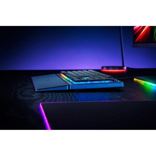 Teclado Razer Ornata V3 híbrido mecánico Layout US retroiluminación RGB reposamuñecas