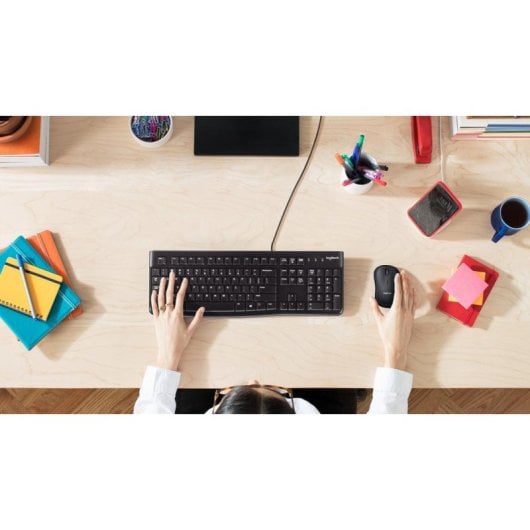 Teclado Logitech K120 de membrana Layout IT resistente a salpicaduras USB