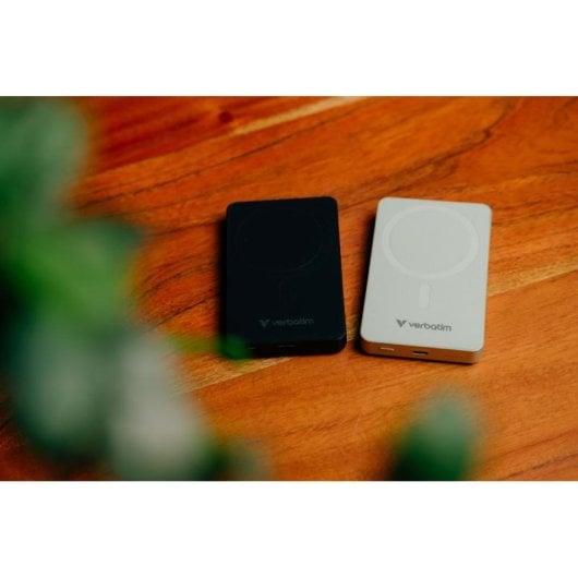 Bateria Externa Verbatim Charge 'n' Go Essentials 10000 mAh Quick Charge 3.0 35 W Preto