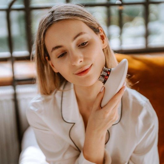 Masajeador Beautifly Lipomassage Slim Body EMS Succión Luz Roja Antiedad Inalámbrico