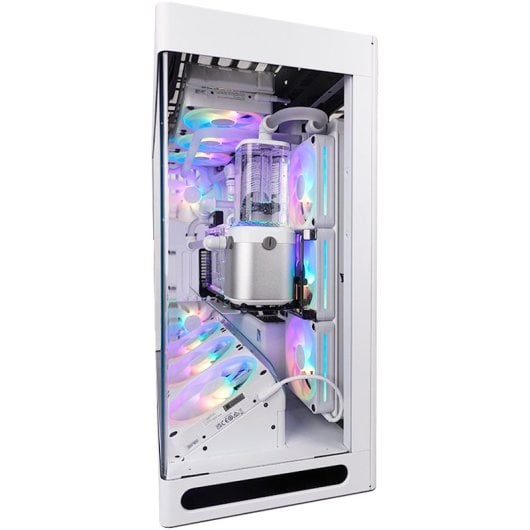 PcCom Custom Ryzen 7 9800X3D / 64 GB / 4 TB M.2 / RTX 5090 + Windows 11 Pro V2