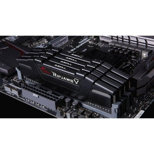 Memoria RAM G.Skill Ripjaws V F4-3600C18Q-32GVK 32GB 4x8GB DDR4 3600MHz CL18 Intel XMP Schwarz