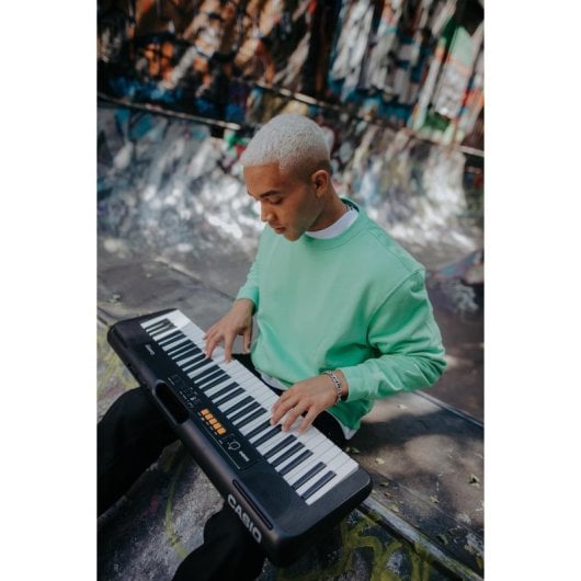 Teclado Casio CT-S100 portátil 61 teclas altifalantes integrados USB cor preto