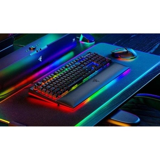 Clavier Razer BlackWidow V4 Pro mécanique Layout FR AZERTY RGB personnalisable