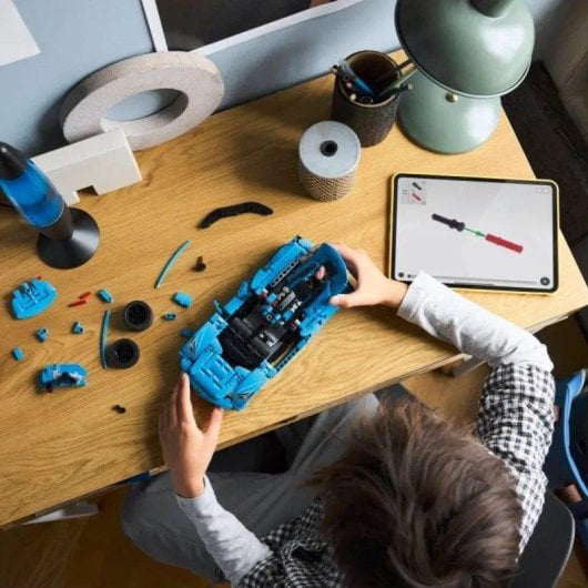 LEGO Technic Chevrolet Corvette Stingray 42217 732 peças