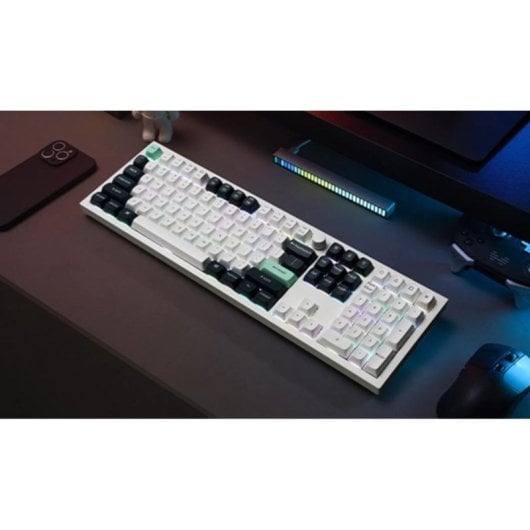 Keychron Q6 Hall Effect Teclado Mecânico Magnético Sem Fios RGB (USA)