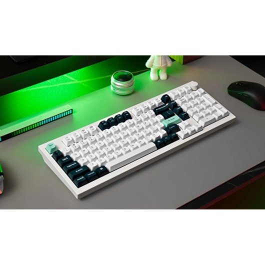 Keychron Q5 Hall Effect Teclado Mecânico Magnético Sem Fios RGB Branco com Layout ISO