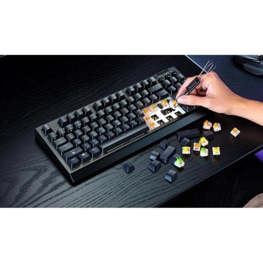 Tastiera Razer BlackWidow V4 TKL meccanica wireless RGB Layout FR