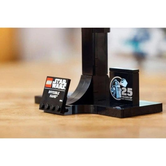 LEGO Star Wars Mano Invisible 75377 557 piezas