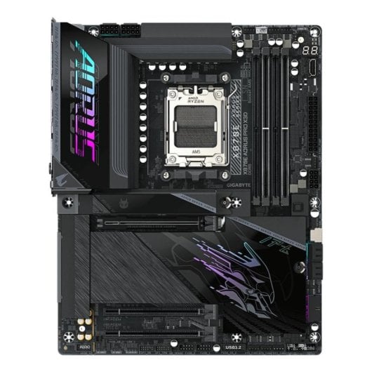 Schede Madri Gigabyte X870E AORUS PRO X3D X870E AM5 DDR5 ATX WiFi 7 USB4 5GbE RGB