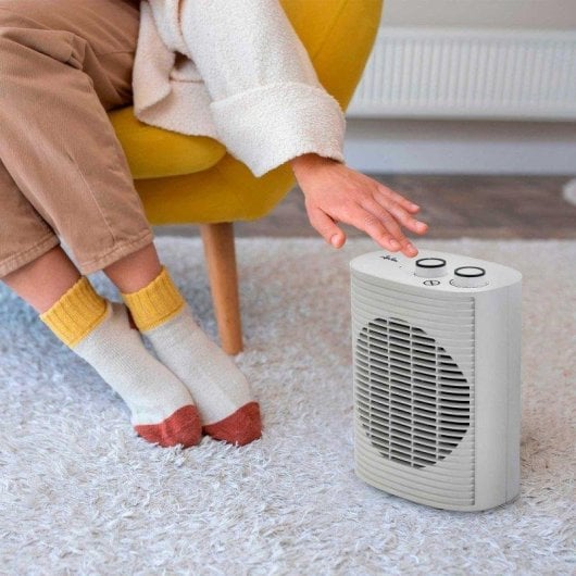 Calefactor Termoventilador Jata Jctv1191 2000 W Bajo Consumo