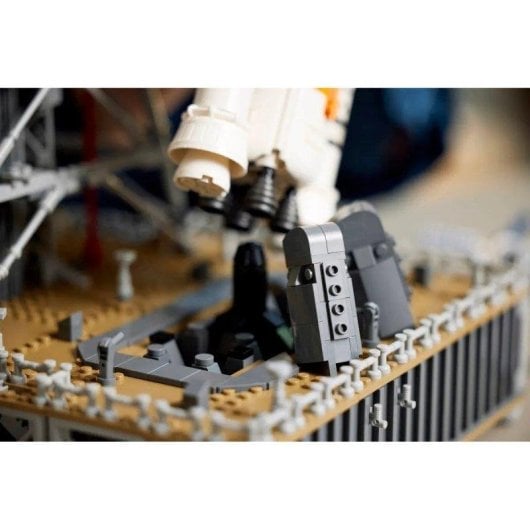 LEGO Icons Cohete Artemis SLS De La NASA 10341 3601 piezas