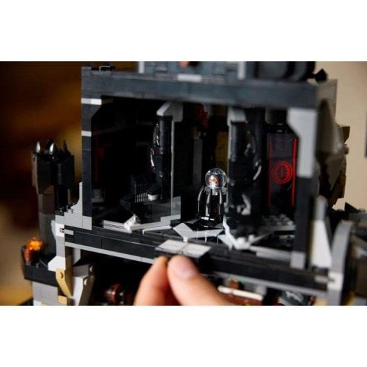 LEGO Icons Le Seigneur des Anneaux Barad-dûr 10333 5471 pièces