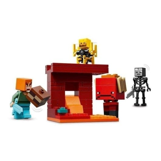 LEGO Minecraft A Batalha da Lava do Nether 21266 99 peças