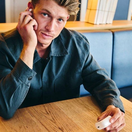 Auriculares Energy Sistem Screensound True Wireless Bluetooth com Cancelamento de Ruído, Ecrã e Memória 1GB, IPX4, pretos