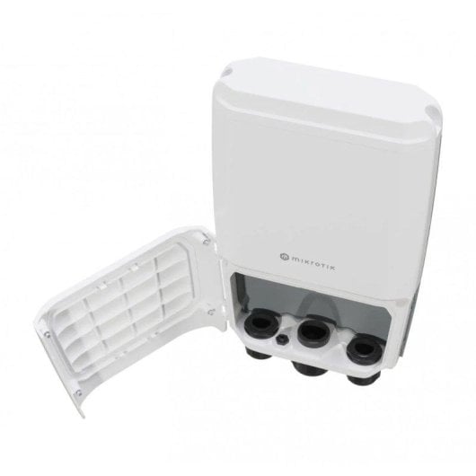 Switch Mikrotik CRS504-4XQ-OUT 4xQSFP28 PoE Gestionné L3 Rack 1U Blanc