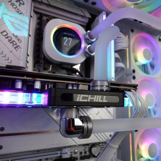 PC personalizado PcCom Ryzen 7 9800X3D / 64 GB / SSD M.2 de 4 TB / RTX 5090 + Windows 11 Pro V3