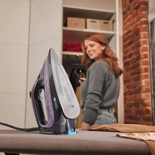 Plancha de vapor Braun TexStyle 9 SI 9661 3100W Violeta