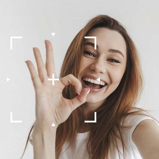 Support smartphone Cellularline Facecam suivi facial 360° Bluetooth Noir