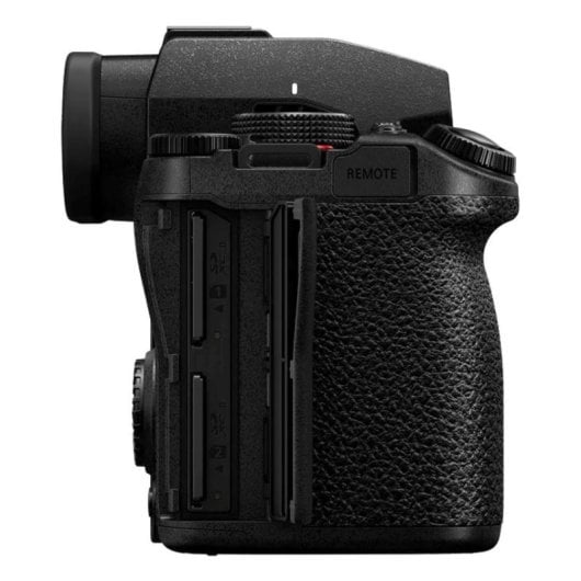 Câmara Mirrorless Panasonic Lumix S5II Corpo 24.2MP Sensor Full-Frame WiFi Bluetooth