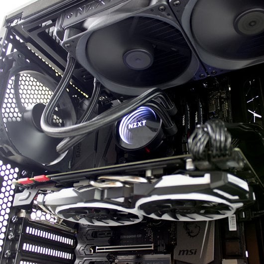 PcCom Platinum Pro Intel i7-7700K / 16GB / 2TB / 240GB M.2 / GTX 1080