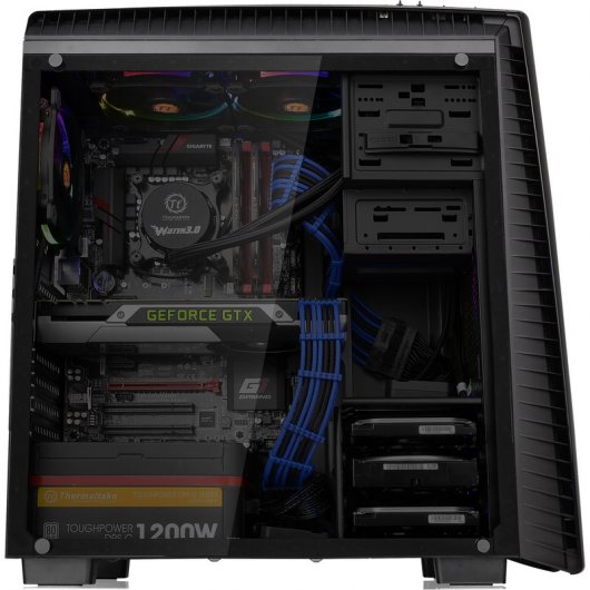 Thermaltake Versa N27 USB 3.0 con Ventana Negra